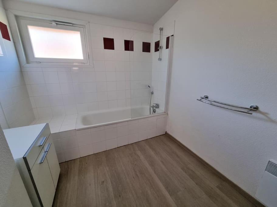 Aureilhan-Appartemant 4-6 Pp Piscine Cosy En Bord Lac Kültér fotó